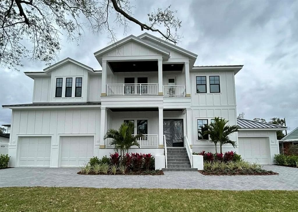 567 LUZON AVENUE TAMPA, FL 33606