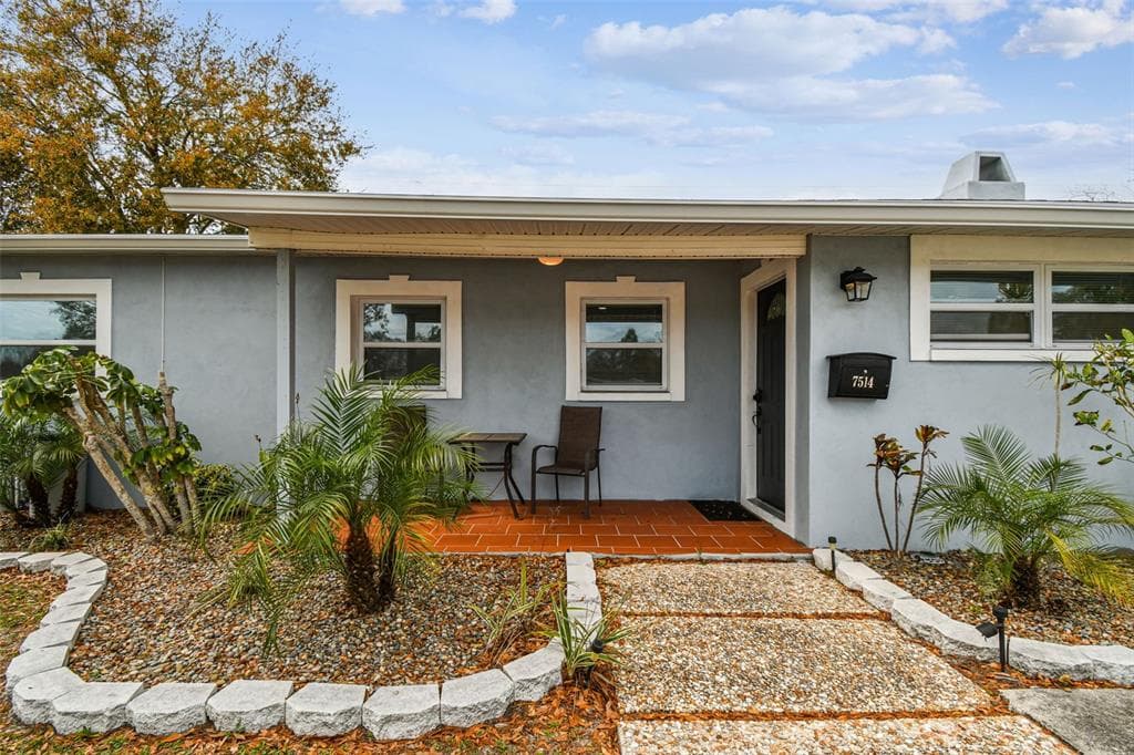 7514 17TH WAY N ST PETERSBURG, FL 33702