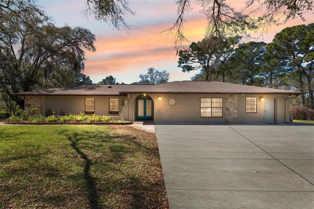 1805 PEPPERELL DRIVE NEW PORT RICHEY, FL 34655