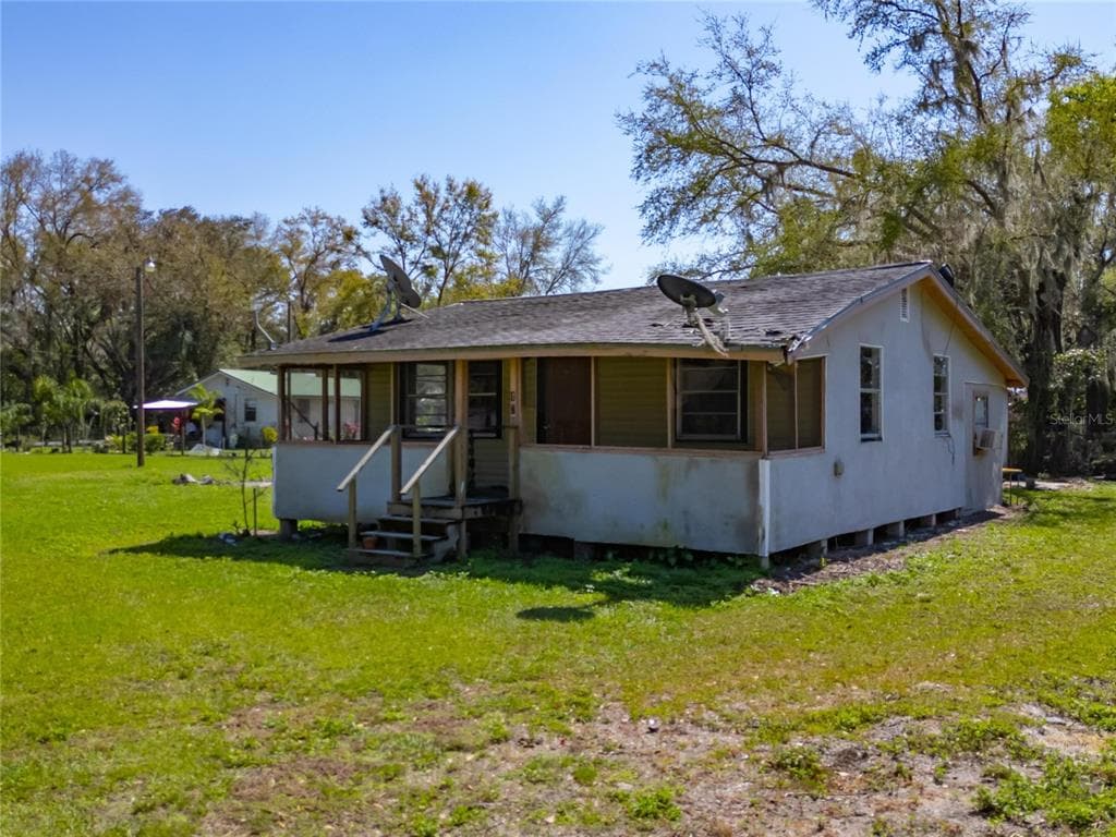 428 E BROWARD STREET BOWLING GREEN, FL 33834
