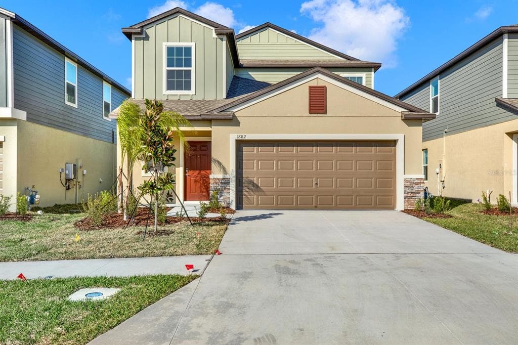 1882 LANIER ROAD ZEPHYRHILLS, FL 33541
