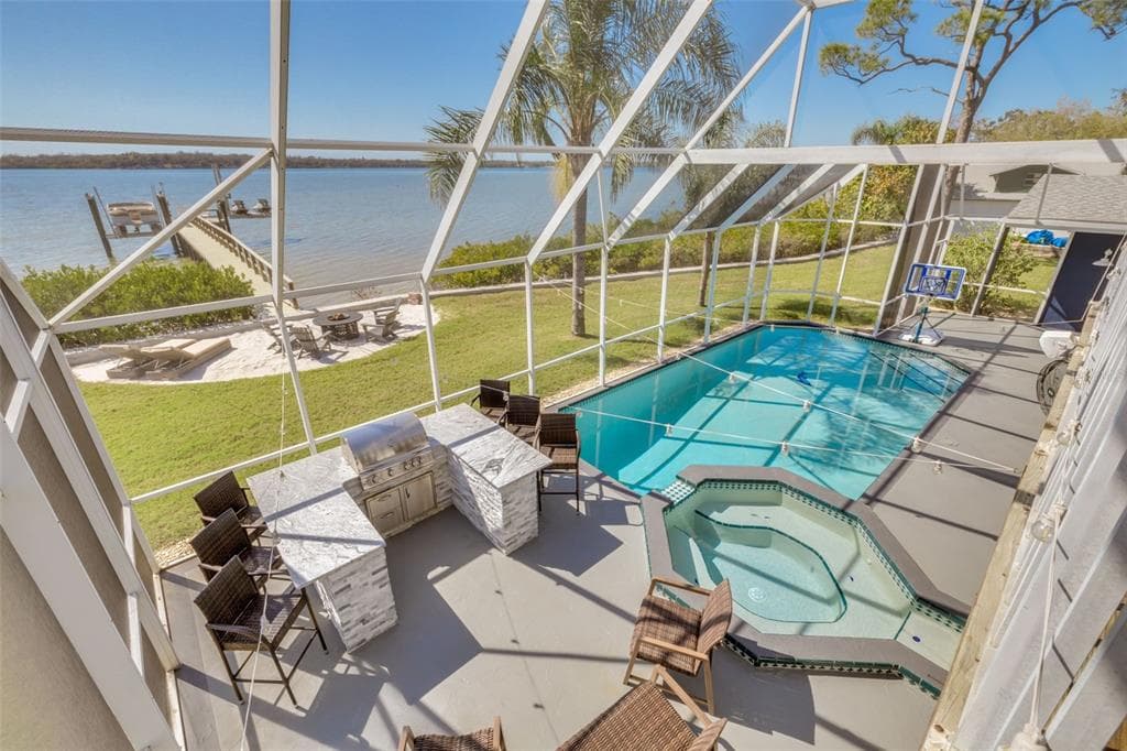 728 SHORE DRIVE E OLDSMAR, FL 34677