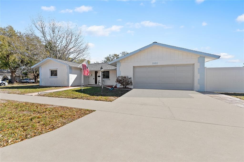 1801 VANCOUVER DRIVE CLEARWATER, FL 33756