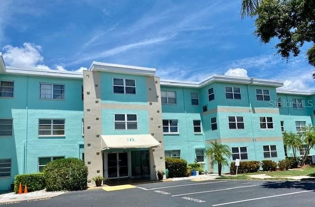 11447 PARK BOULEVARD UNIT 301 SEMINOLE, FL 33772