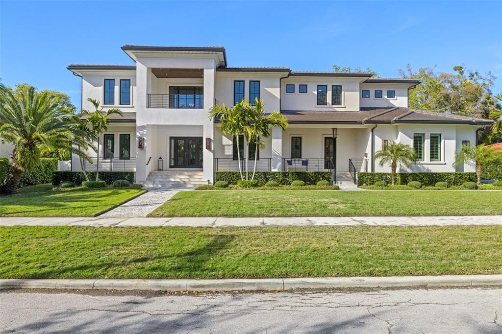 4617 W BEACH PARK DRIVE