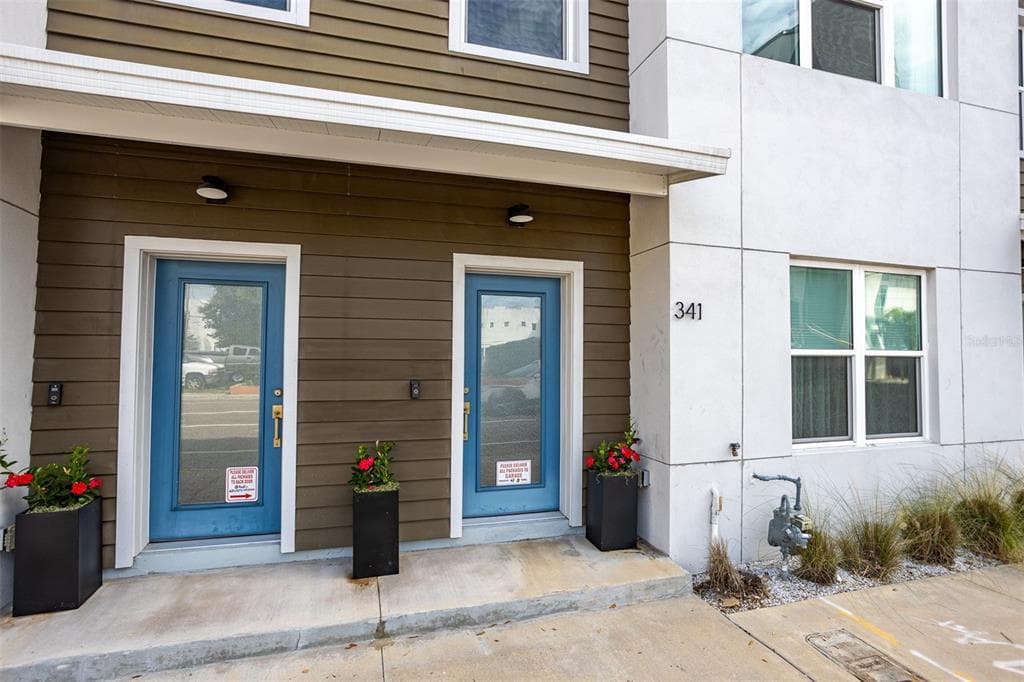 341 8TH STREET N ST PETERSBURG, FL 33701