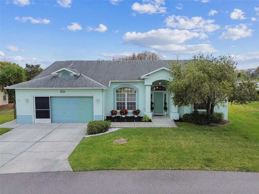 7633 ROYCROFT DRIVE