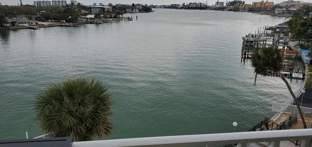 285 107TH AVE UNIT 502 TREASURE ISLAND, FL 33706