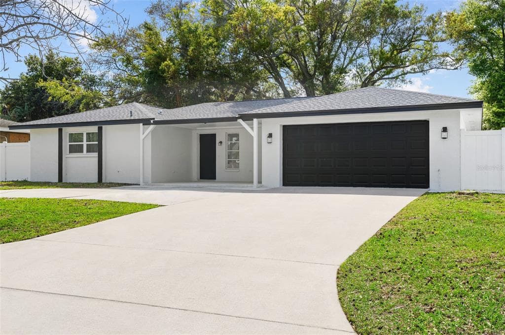 14 BAYWOOD AVENUE CLEARWATER, FL 33765