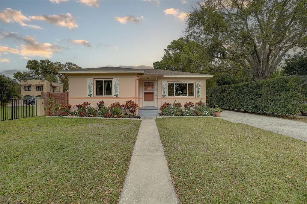 1608 HULL STREET S GULFPORT, FL 33707