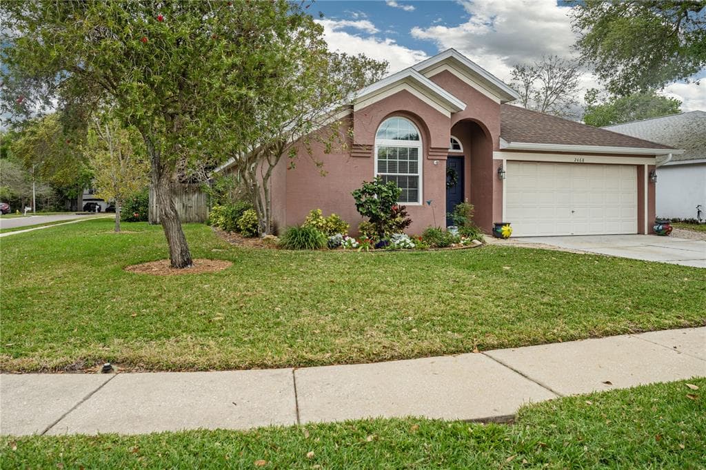 2468 HIDDEN PINES LANE CLEARWATER, FL 33761
