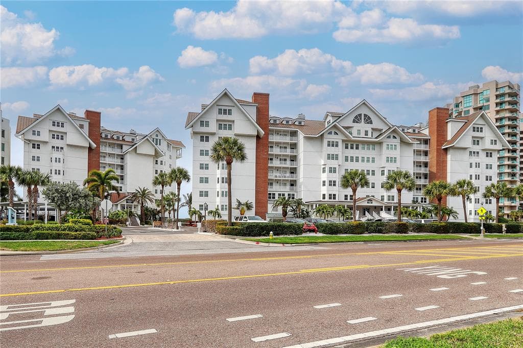 1586 GULF BOULEVARD UNIT 2502 CLEARWATER, FL 33767