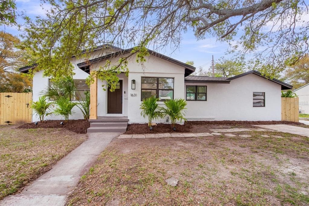 1631 7TH STREET S ST PETERSBURG, FL 33701