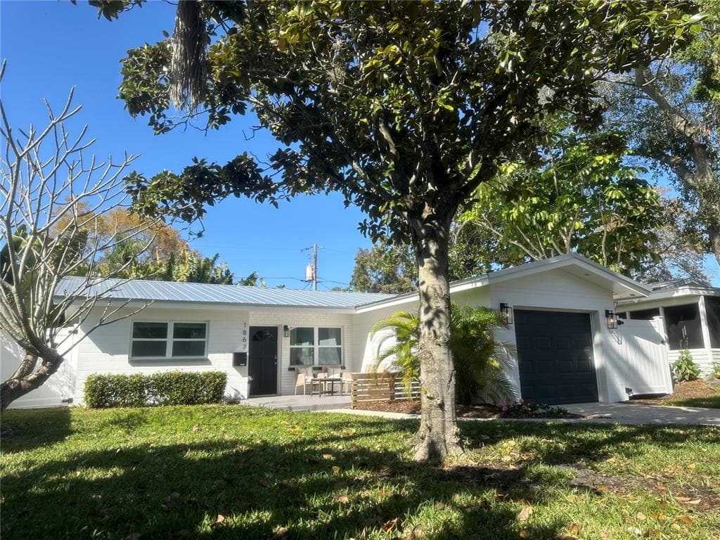 1867 MARYLAND AVENUE NE ST PETERSBURG, FL 33703