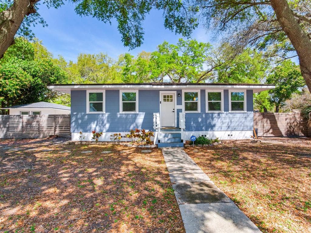 5801 78TH AVENUE N PINELLAS PARK, FL 33781