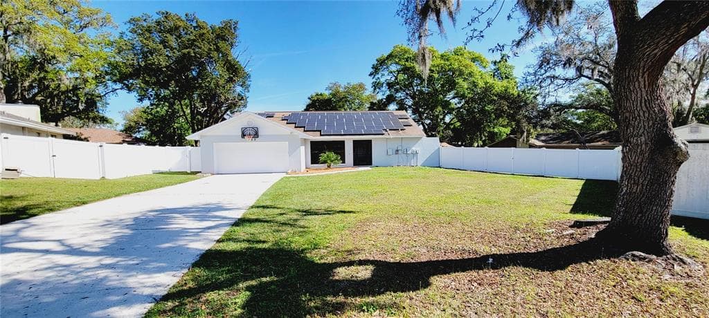 1105 RIDGEFIELD DRIVE VALRICO, FL 33594