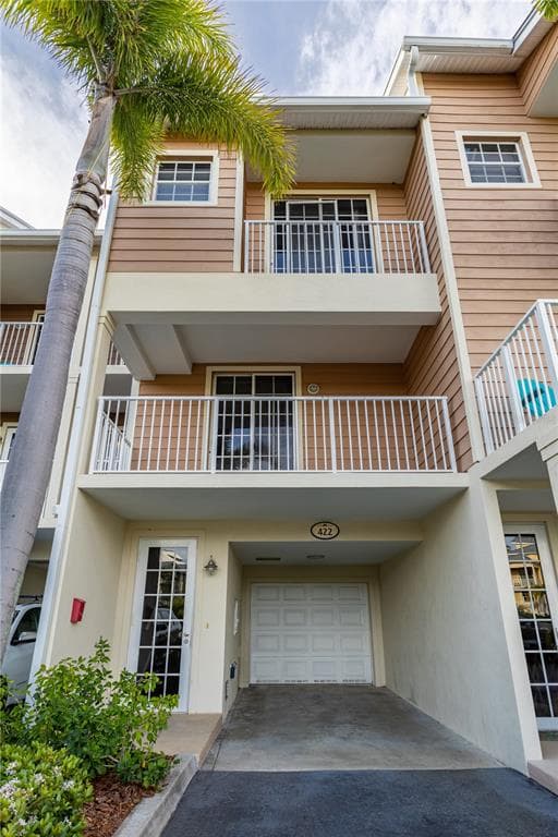 422 BAHIA BEACH BOULEVARD RUSKIN, FL 33570