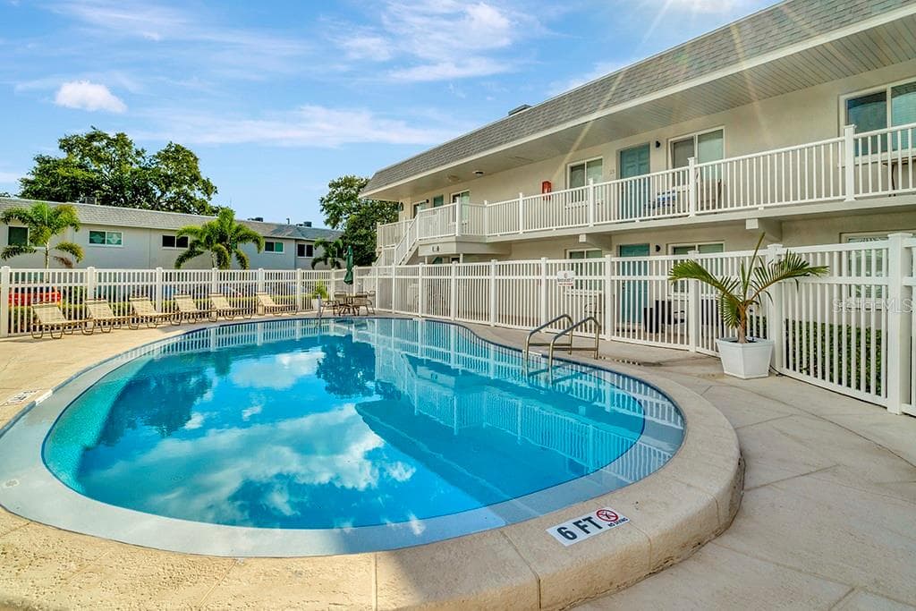 1142 SUNSET POINT ROAD UNIT 24 CLEARWATER, FL 33755