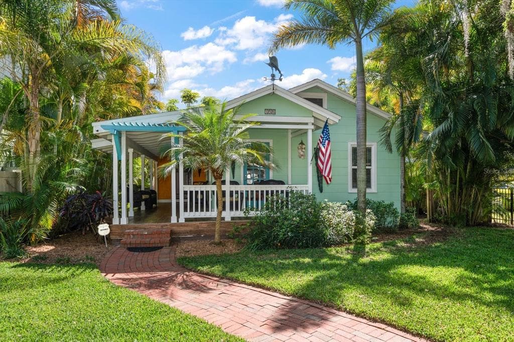 150 19TH AVENUE N ST PETERSBURG, FL 33704