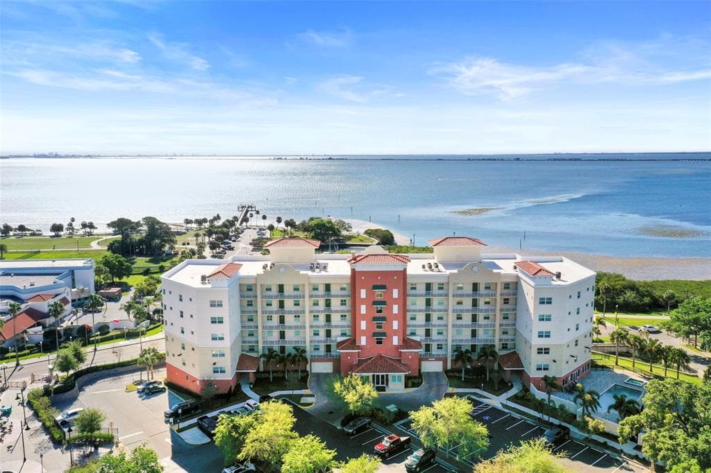 101 S BAYSHORE BOULEVARD UNIT 32 SAFETY HARBOR, FL 34695