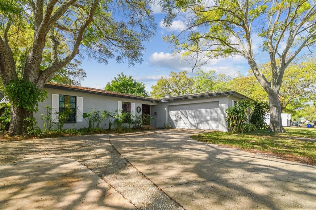 1501 COACHLIGHT WAY DUNEDIN, FL 34698