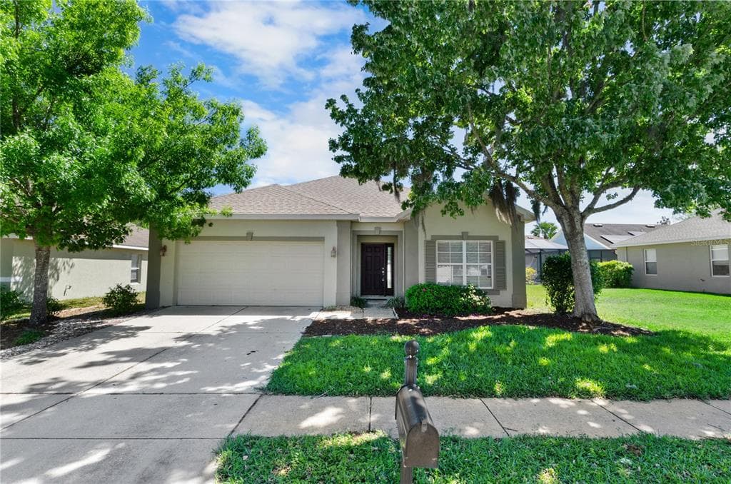 5610 SHEER BLISS LOOP LAND O LAKES, FL 34639