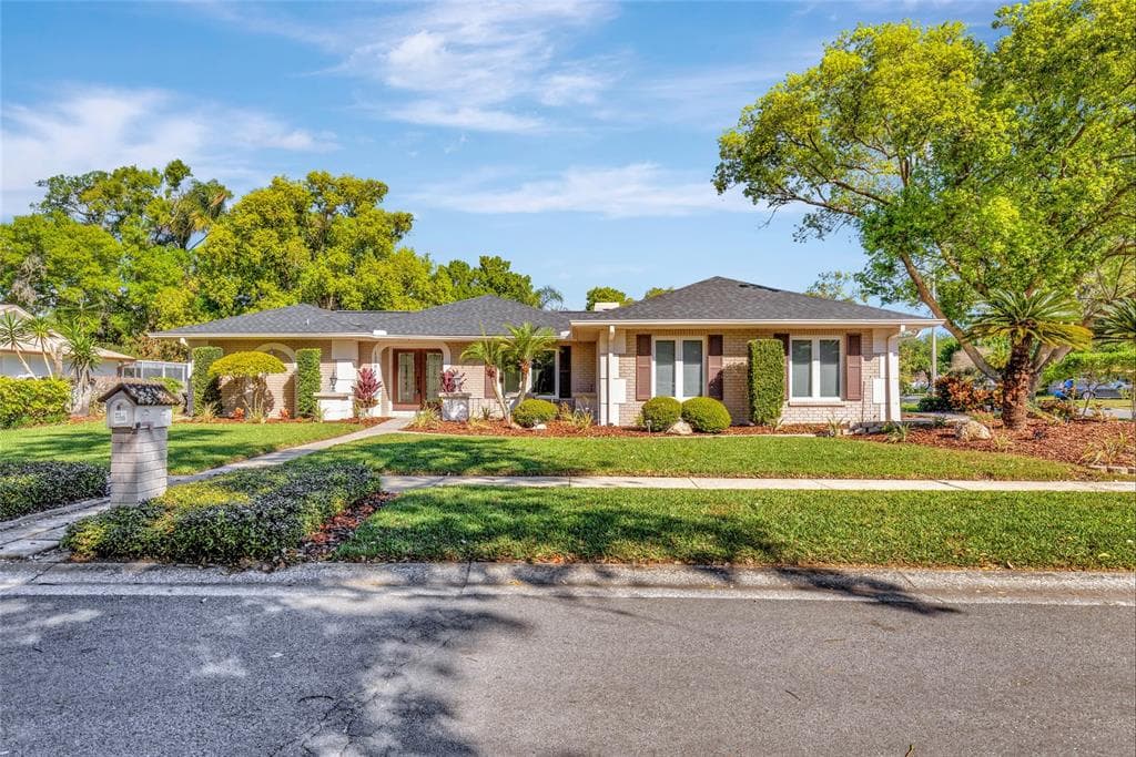 12701 ALLENDALE LANE TAMPA, FL 33618