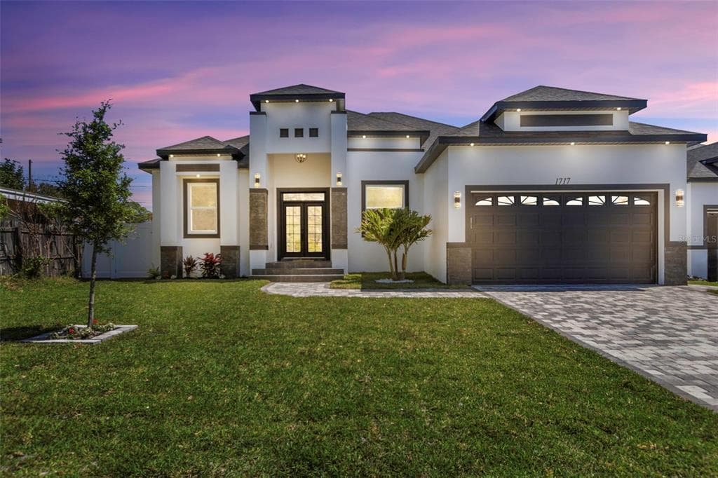 1717 E LAGOON CIRCLE