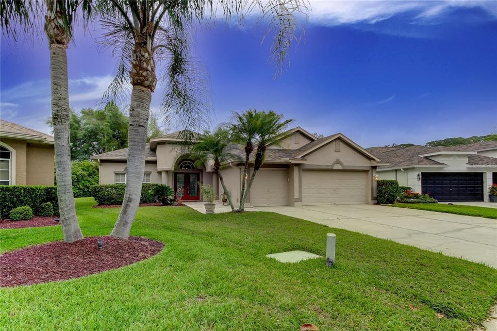 12604 STANWYCK CIRCLE TAMPA, FL 33626