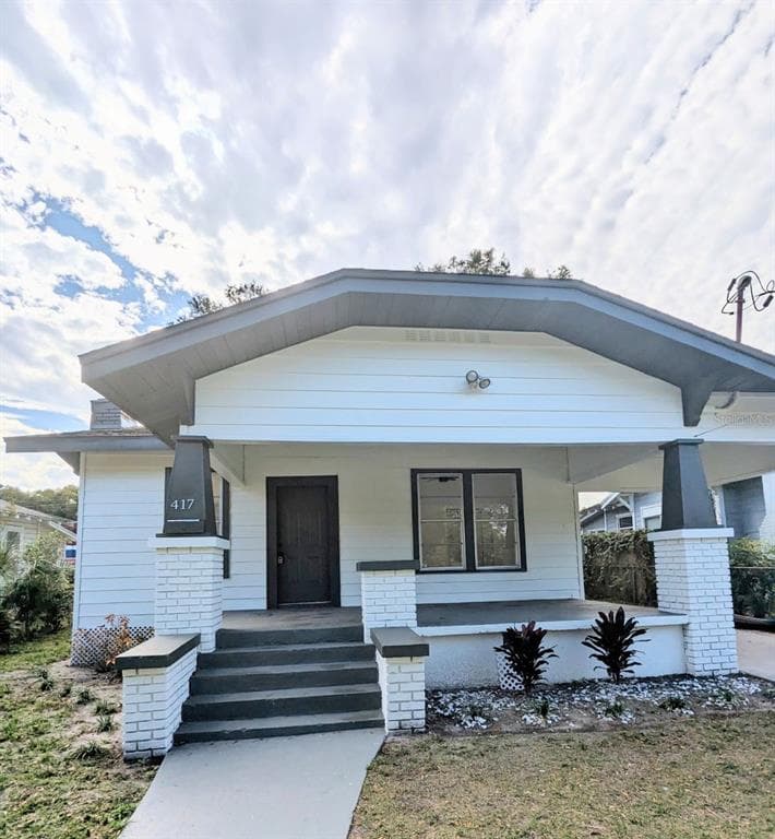 417 E HUGH STREET TAMPA, FL 33603