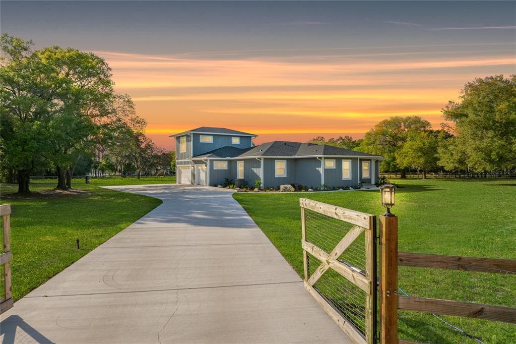 18000 MCKINNON ROAD ODESSA, FL 33556