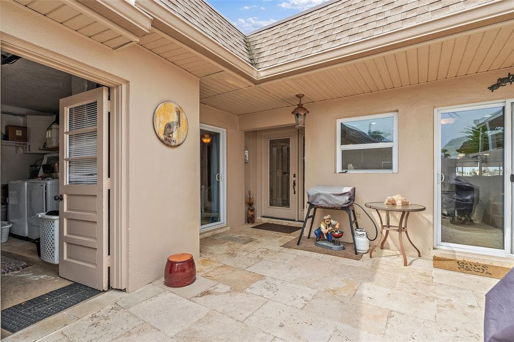 695 BOCA CIEGA POINT BOULEVARD N ST PETERSBURG, FL 33708