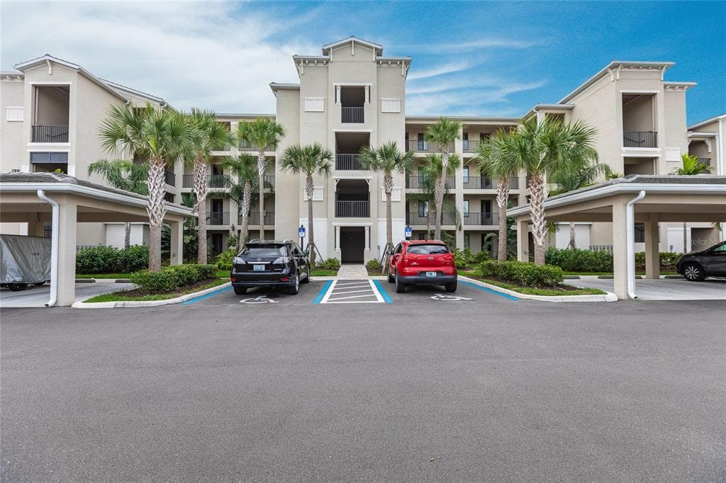 17810 GAWTHROP DRIVE UNIT 202 BRADENTON, FL 34211