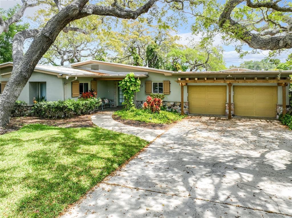 313 PALMETTO LANE LARGO, FL 33770