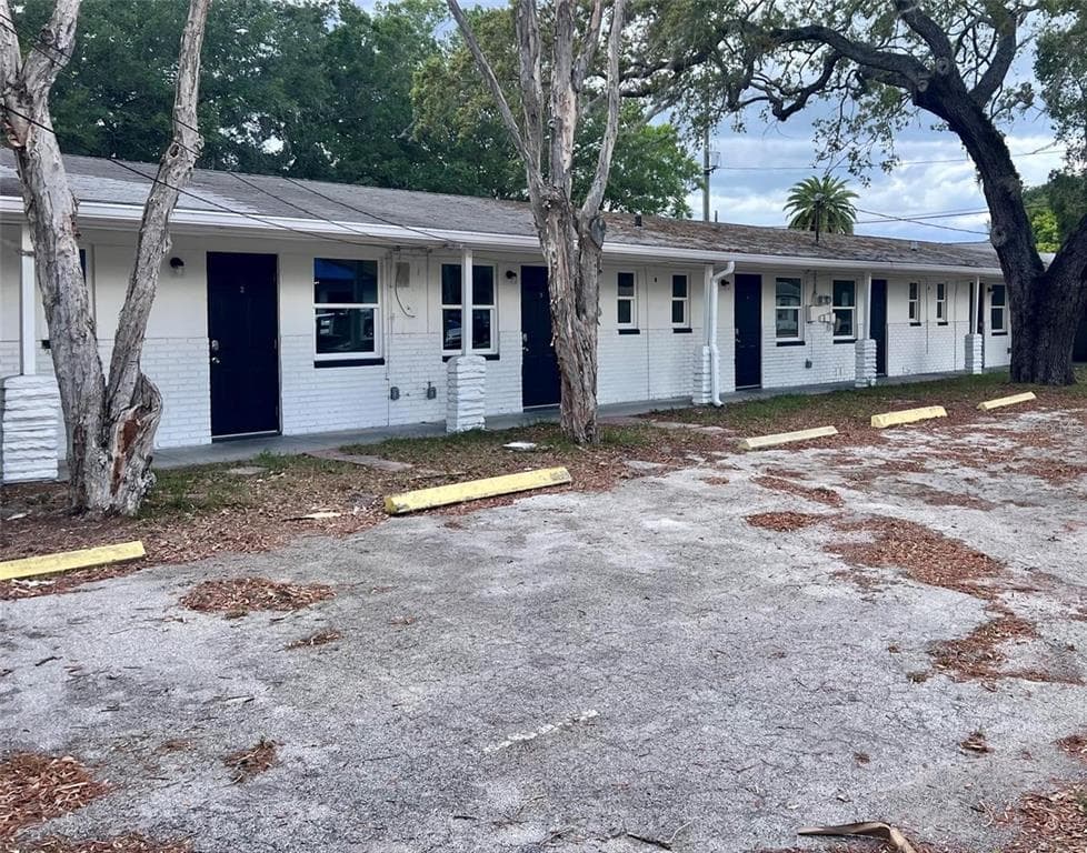 707 ROSERY ROAD NW UNIT 2 LARGO, FL 33770