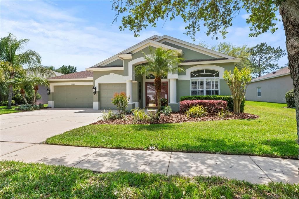5846 RIVA RIDGE DRIVE WESLEY CHAPEL, FL 33544