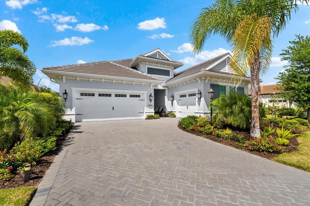 15511 CASTLE PARK TERRACE LAKEWOOD RANCH, FL 34202