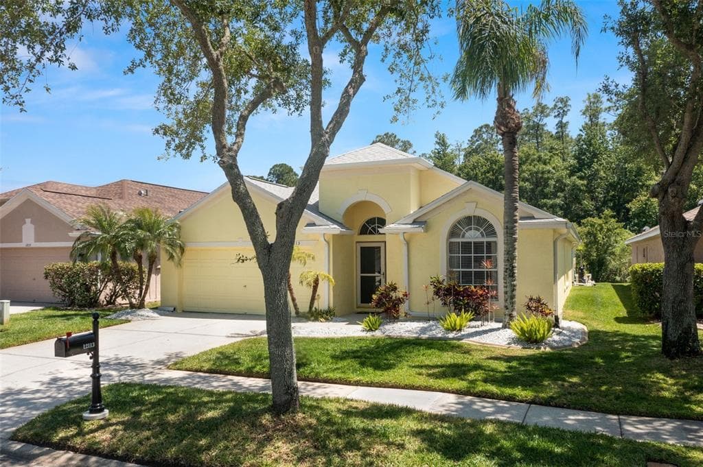 12113 BISHOPSFORD DRIVE TAMPA, FL 33626