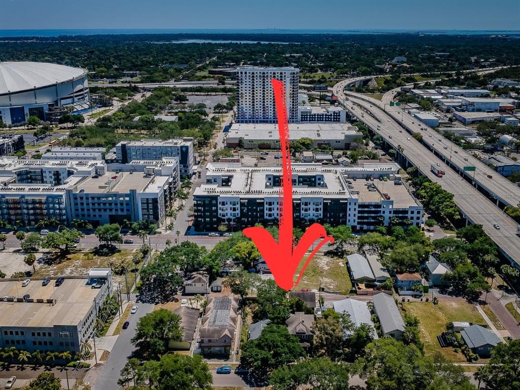 1720 2ND AVENUE N ST PETERSBURG, FL 33713