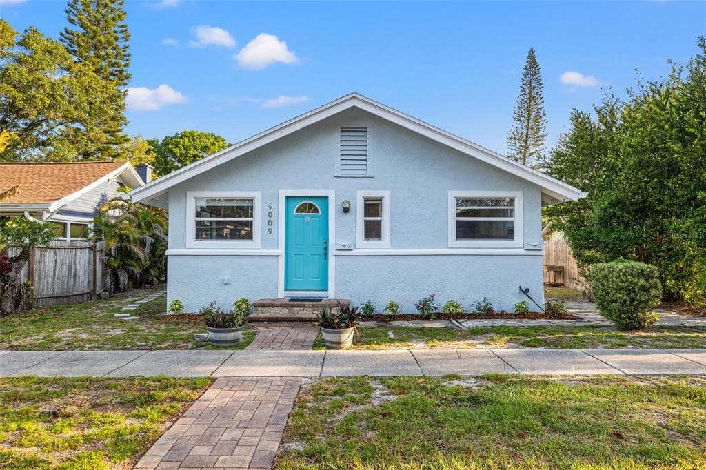 4009 BURLINGTON AVENUE N UNIT B ST PETERSBURG, FL 33713