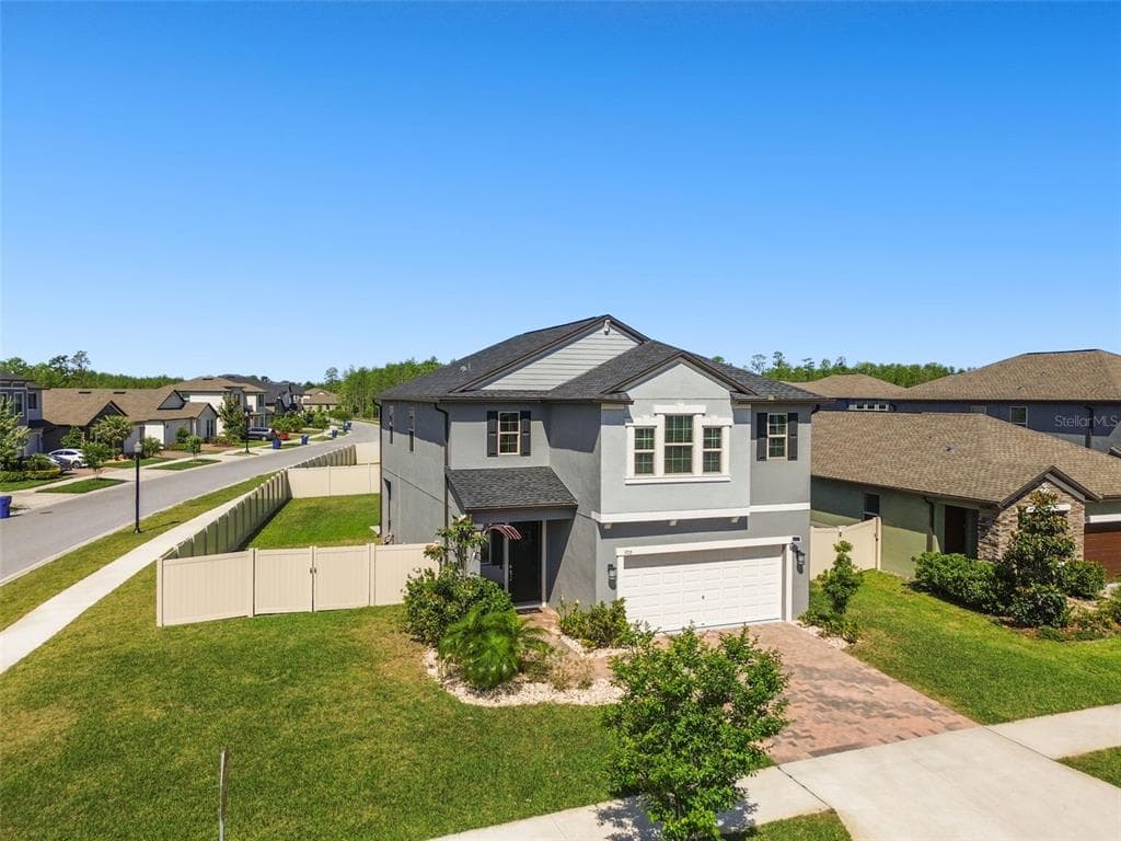 9715 LITTLE BLUESTEM DRIVE