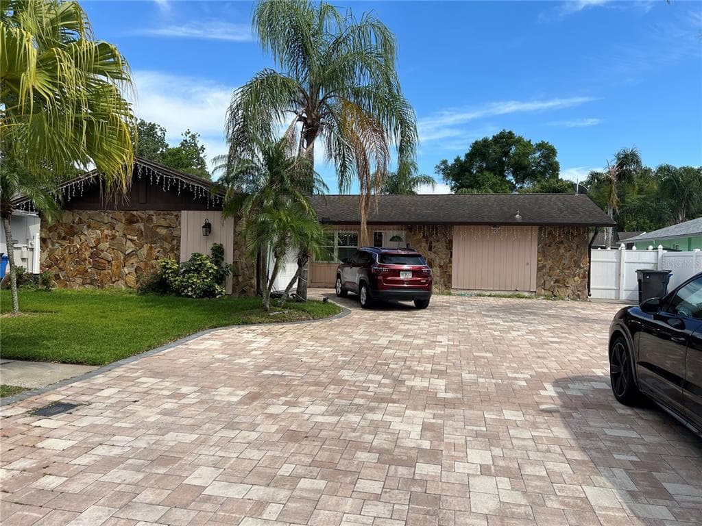 4116 SUMMERDALE DRIVE