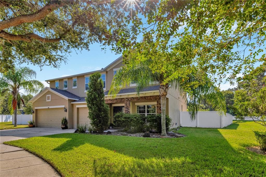 1801 RAVEN MANOR DRIVE DOVER, FL 33527