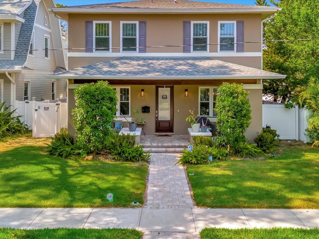 481 33RD AVENUE N ST PETERSBURG, FL 33704