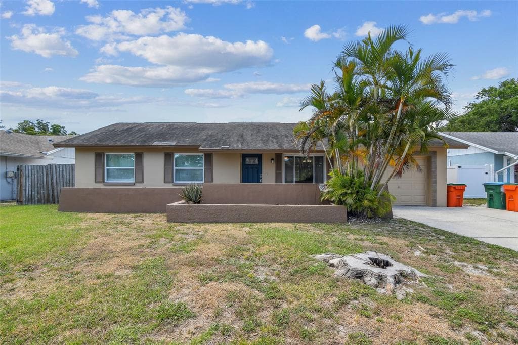 10036 82ND STREET SEMINOLE, FL 33777