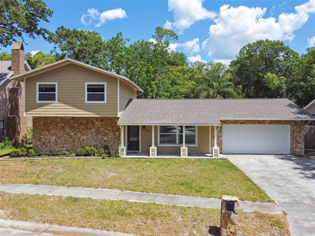 2113 W FORE DRIVE