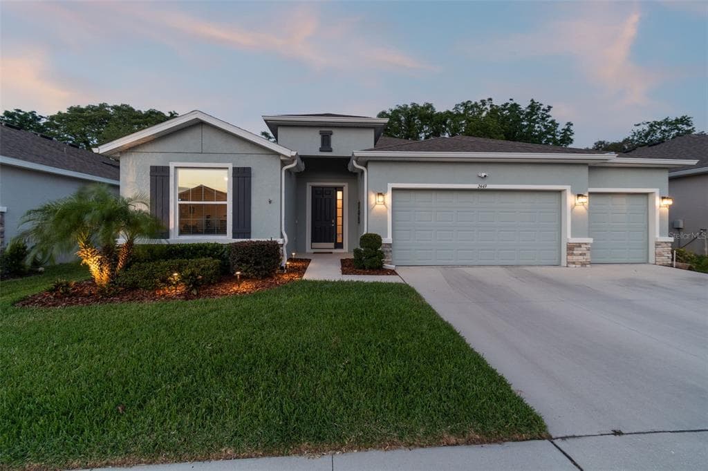 2449 KNIGHT ISLAND DRIVE BRANDON, FL 33511