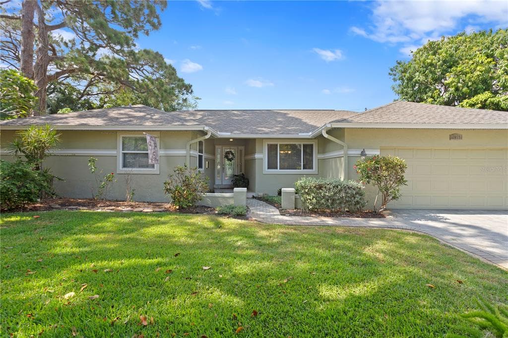 1053 SERPENTINE DRIVE S ST PETERSBURG, FL 33705
