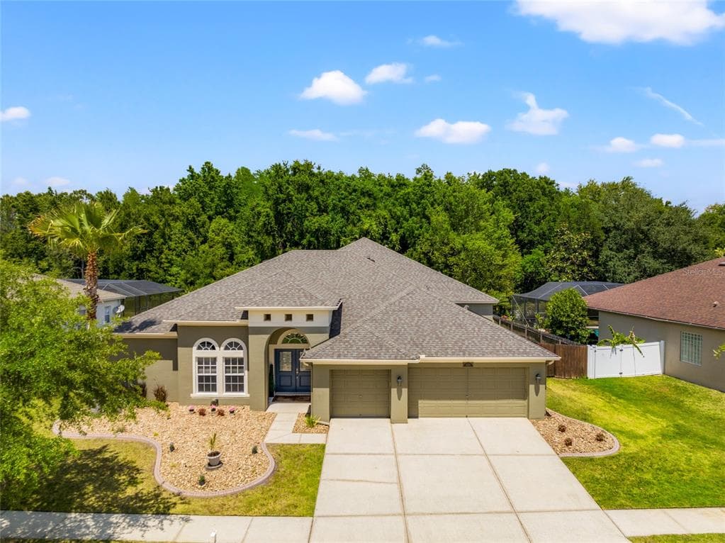 5648 SPECTACULAR BID DRIVE WESLEY CHAPEL, FL 33544