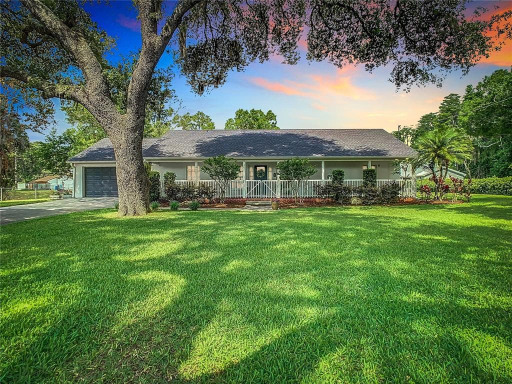5620 MICHAEL LANE TAMPA, FL 33625